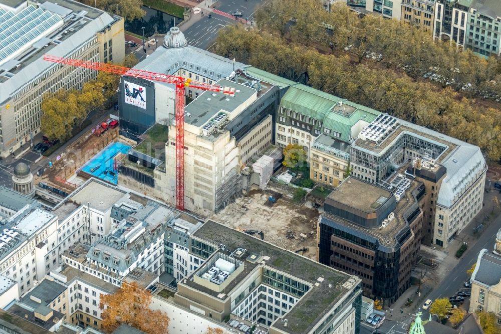 Düsseldorf from the bird's eye view: Construction site to build a new office and commercial building KOe-QUARTIER on Koenigsallee - Breite Strasse in Duesseldorf in the state North Rhine-Westphalia, Germany