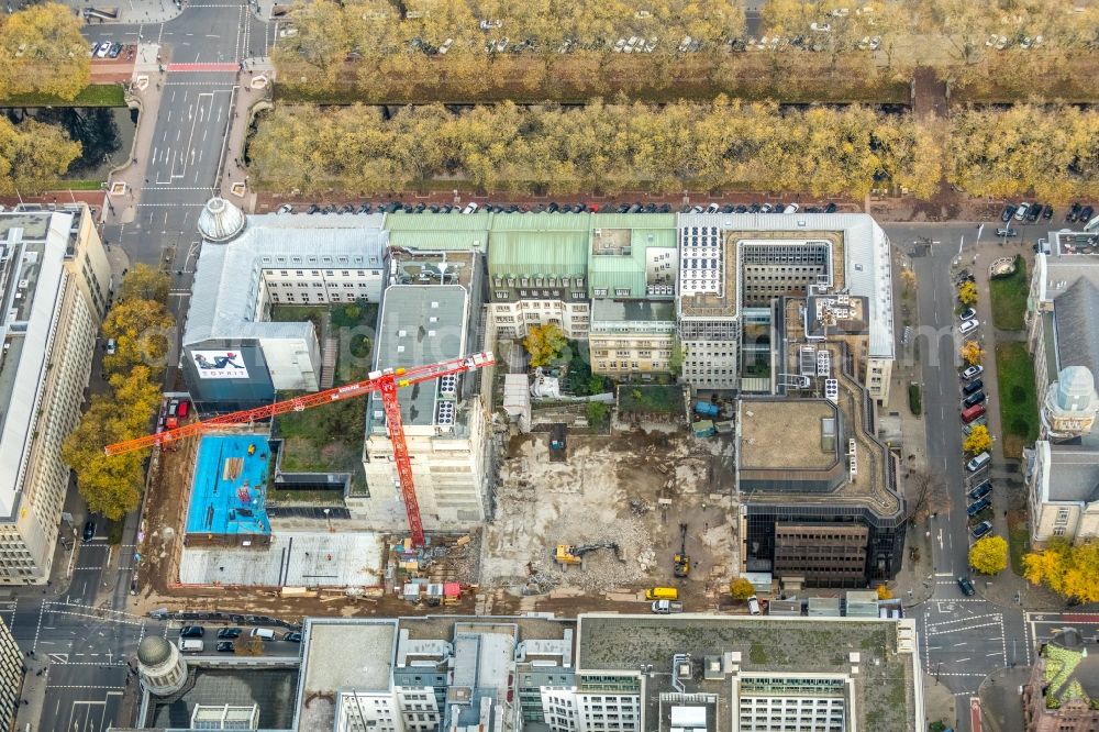 Aerial photograph Düsseldorf - Construction site to build a new office and commercial building KOe-QUARTIER on Koenigsallee - Breite Strasse in Duesseldorf in the state North Rhine-Westphalia, Germany