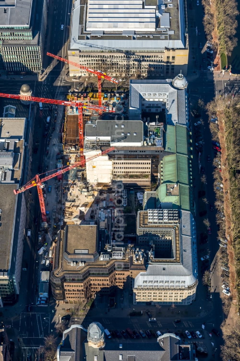 Düsseldorf from above - Construction site to build a new office and commercial building KOe-QUARTIER on Koenigsallee - Breite Strasse in Duesseldorf in the state North Rhine-Westphalia, Germany