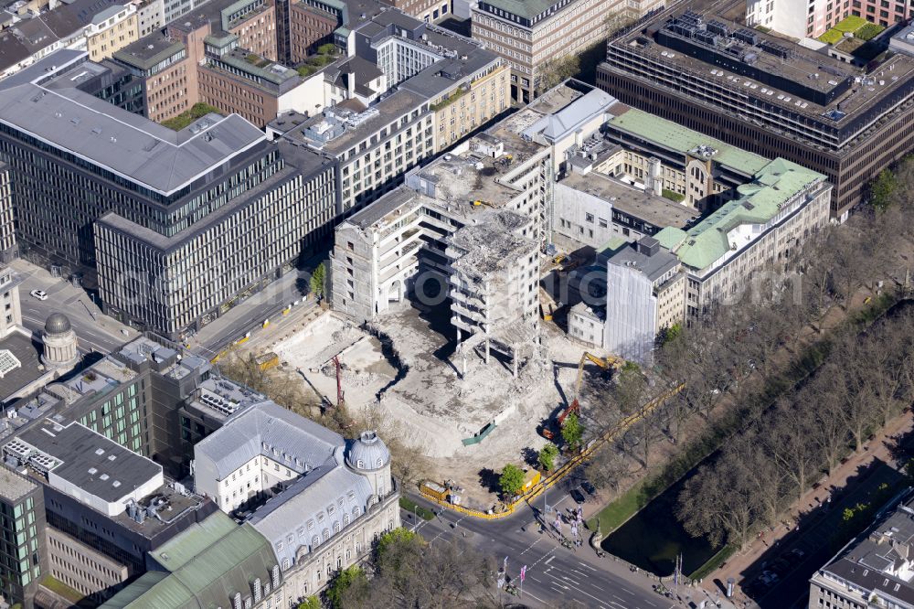 Aerial photograph Düsseldorf - Construction site to build a new office and commercial building KOe-QUARTIER on Koenigsallee - Breite Strasse in Duesseldorf in the state North Rhine-Westphalia, Germany