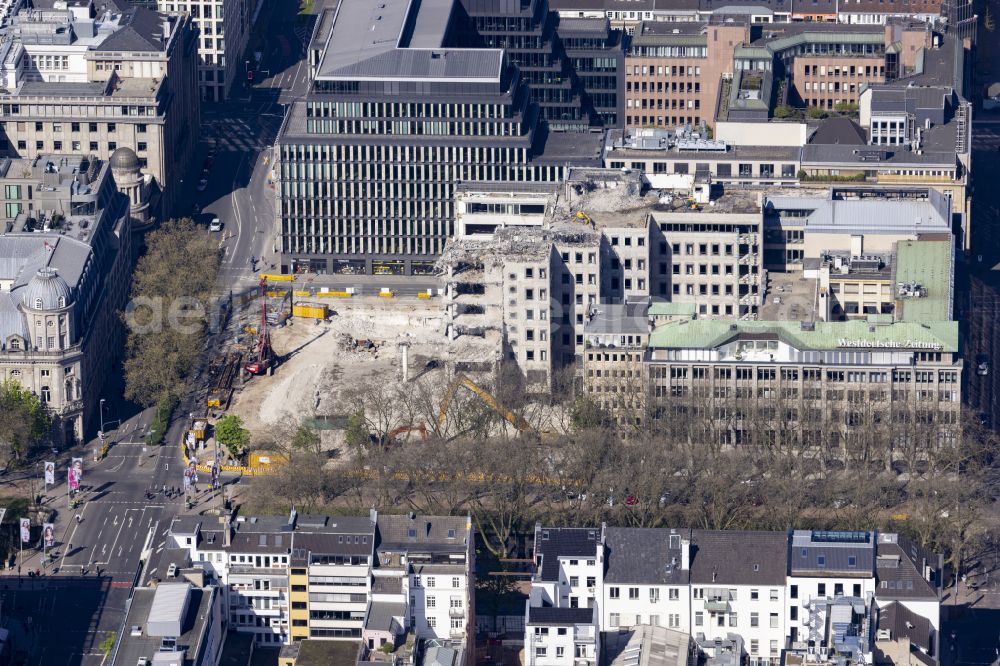 Düsseldorf from above - Construction site to build a new office and commercial building KOe-QUARTIER on Koenigsallee - Breite Strasse in Duesseldorf in the state North Rhine-Westphalia, Germany