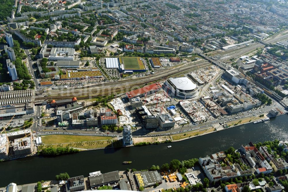 Aerial image Berlin - Construction site to build a new office and commercial building Zalando Campus through the PORR Deutschland GmbH on Valeska-Gert-Strasse in the district Bezirk Friedrichshain-Kreuzberg in Berlin, Germany