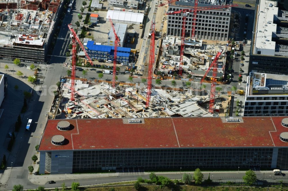 Berlin from above - Construction site to build a new office and commercial building Zalando Campus through the PORR Deutschland GmbH on Valeska-Gert-Strasse in the district Bezirk Friedrichshain-Kreuzberg in Berlin, Germany