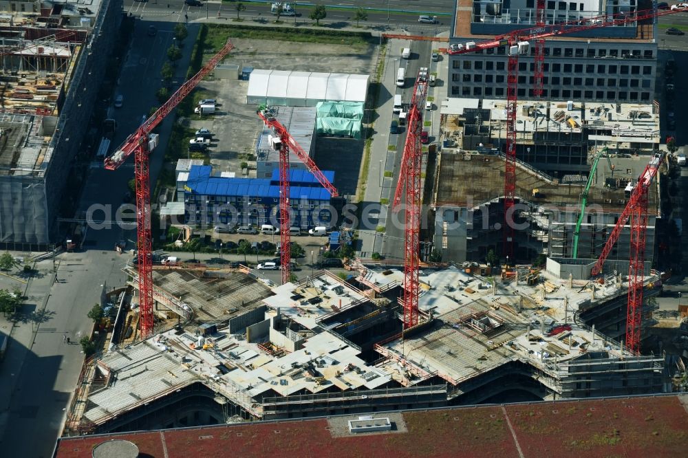 Aerial image Berlin - Construction site to build a new office and commercial building Zalando Campus through the PORR Deutschland GmbH on Valeska-Gert-Strasse in the district Bezirk Friedrichshain-Kreuzberg in Berlin, Germany