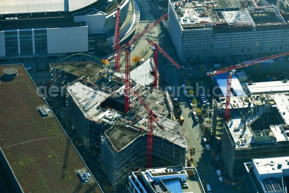 Aerial photograph Berlin - Construction site to build a new office and commercial building Zalando Campus through the PORR Deutschland GmbH on Valeska-Gert-Strasse in the district Bezirk Friedrichshain-Kreuzberg in Berlin, Germany