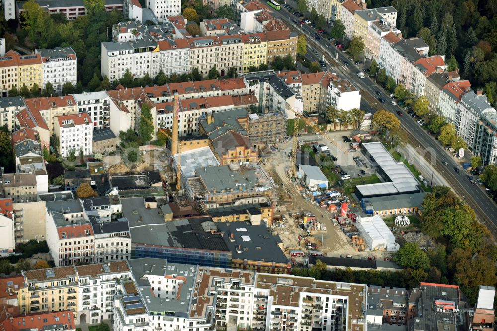 Aerial image Berlin - Construction site for the new building Boetzow Campus on the site of the former Boetzow brewery on the street Prenzlauer Allee in the district Prenzlauer Berg in Berlin, Germany