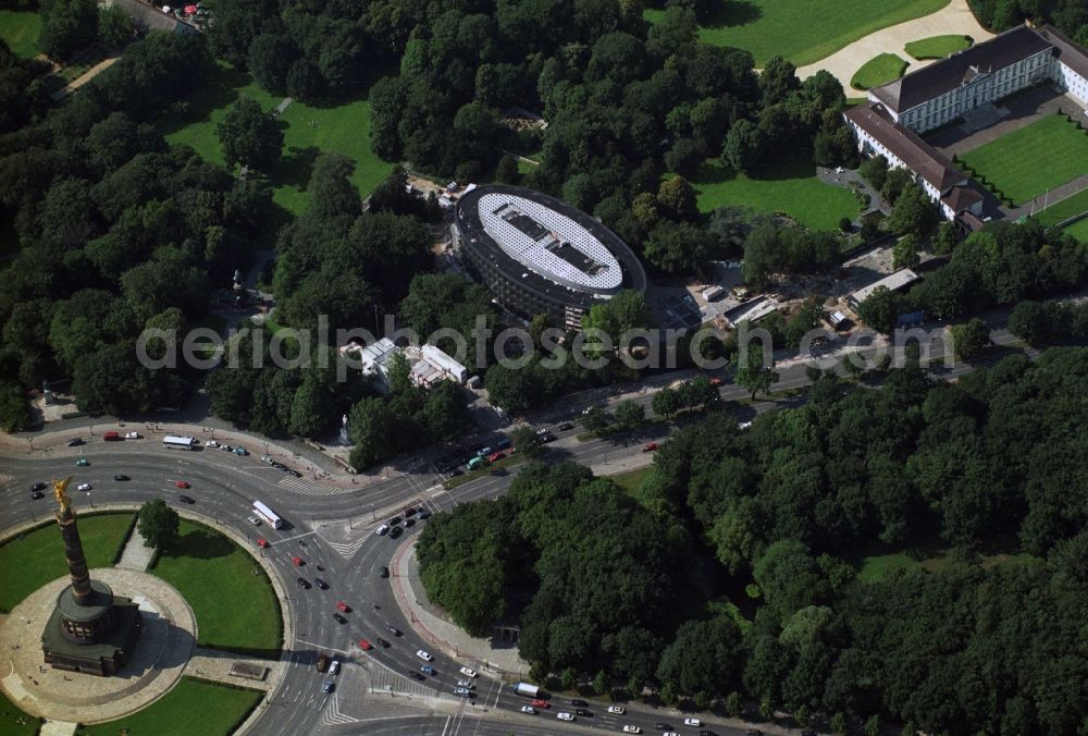 Berlin from above - Construction site for the new building of Bunofpraesidialamtes in the district Tiergarten in Berlin, Germany