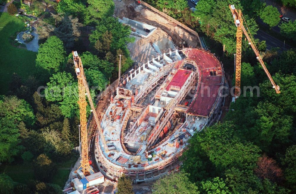 Berlin from the bird's eye view: Construction site for the new building of Bunofpraesidialamtes in the district Tiergarten in Berlin, Germany