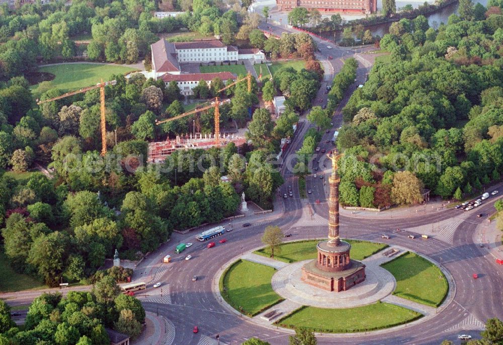 Berlin from above - Construction site for the new building of Bunofpraesidialamtes in the district Tiergarten in Berlin, Germany