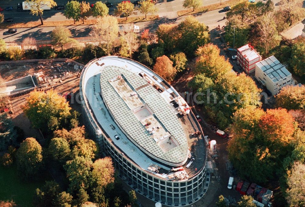 Aerial image Berlin - Construction site for the new building of Bunofpraesidialamtes in the district Tiergarten in Berlin, Germany