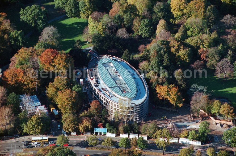 Berlin from above - Construction site for the new building of Bunofpraesidialamtes in the district Tiergarten in Berlin, Germany