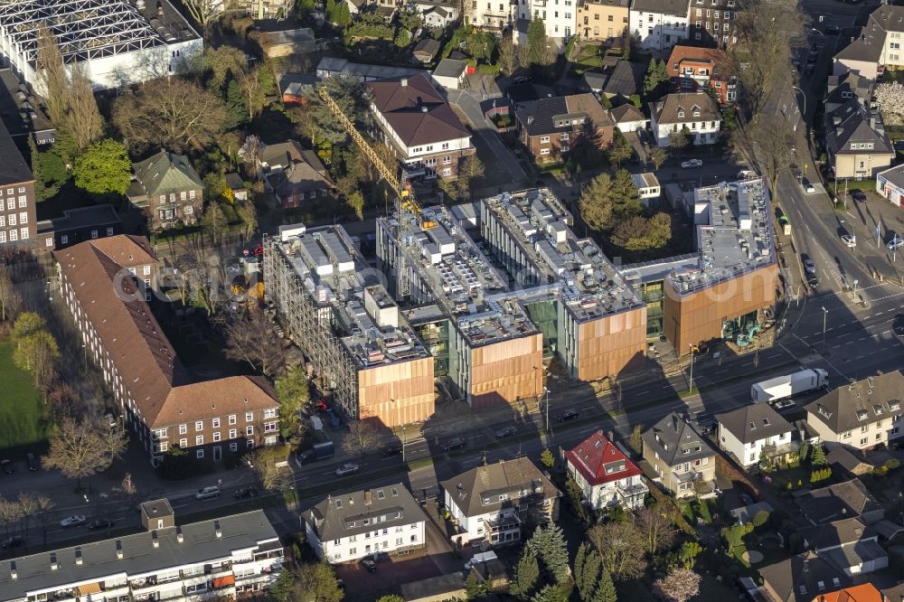 Aerial image Bottrop - Construction site of the new campus of the University of Ruhr West through the construction and property NRW (BLB NRW) in Bottrop