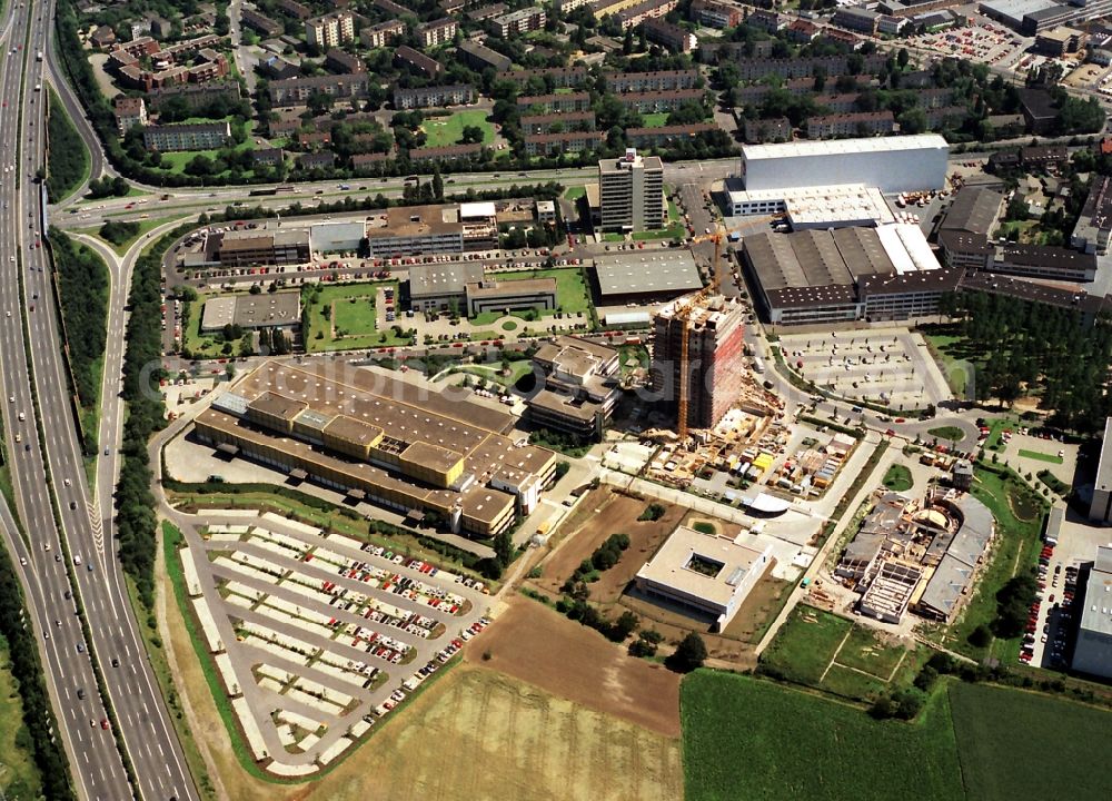 Düsseldorf from the bird's eye view: Construction site for the new building Printing center of Rheinisch Bergische publisher in Duesseldorf in the state North Rhine-Westphalia