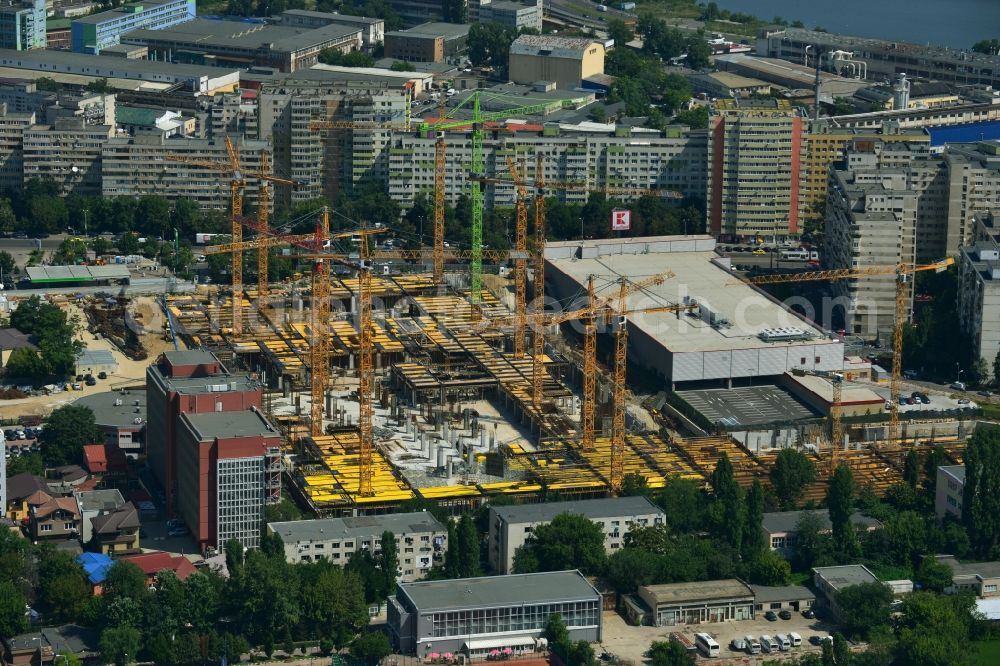 Aerial photograph Bukarest - Construction site for the new building of the Mega Mall Bucharest at the Pierre de Coubert in Bucharest, Romania