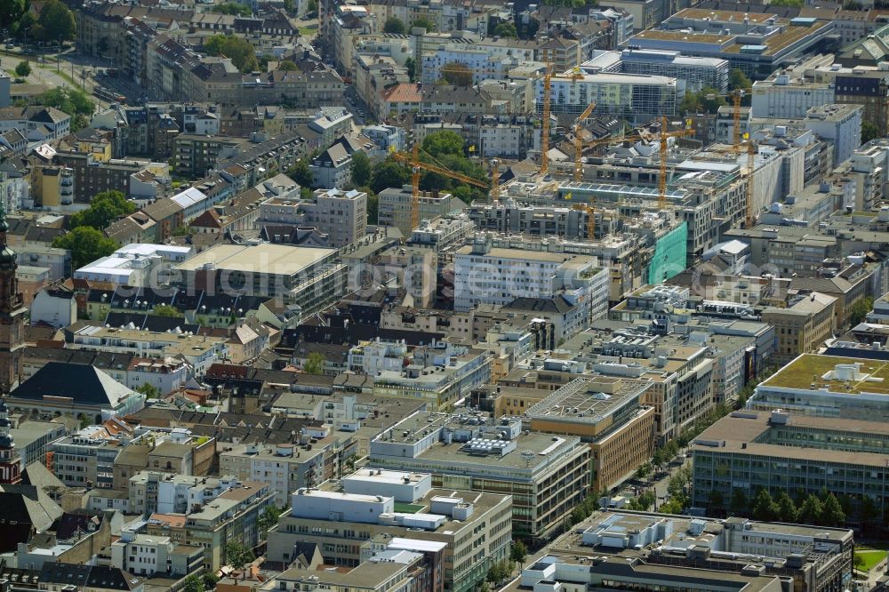 Mannheim from above - Construction site for the new building the shopping center and town quarters Q 6 Q 7 on the future Muenzplatz in Mannheim in the state Baden-Wuerttemberg