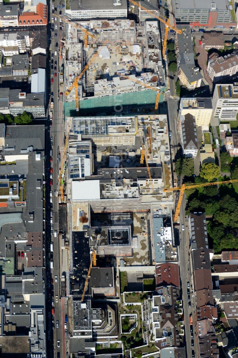 Mannheim from above - Construction site for the new building the shopping center and town quarters Q 6 Q 7 on the future Muenzplatz in Mannheim in the state Baden-Wuerttemberg