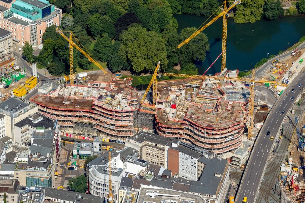 Aerial image Düsseldorf - DUSSELDORF 16/08/2012 The construction site for the construction of a new retail and office property Koe-arch in Dusseldorf in North Rhine-Westphalia. Between Königsallee boulevard and Hofgarten Schadowplatz, built the company Zechbau two 26-meter-high building complexes for retail and offices