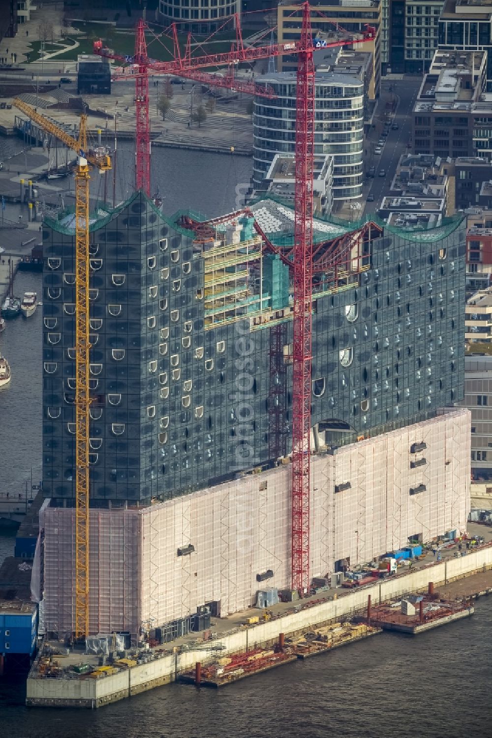 Aerial photograph Hamburg - View of construction of the Elbphilharmonie in the historic centre of Hamburg in HafenCity