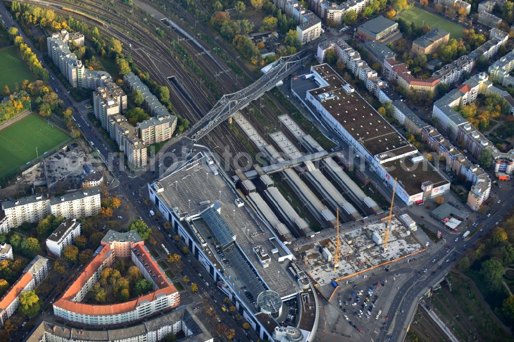 Aerial image Berlin - Construction site to build a new reception building at the train station Gesundbrunnen in Berlin Wedding