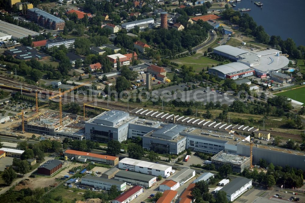 Oranienburg from above - Construction site for the new construction and expansion of Takeda GmbH at the Lehnitzstrasse in Oranienburg in Brandenburg. The construction company Ed. Zueblin AG built on the site of the pharmaceutical company at the Lehnitzstrasse a modern production and research facilities