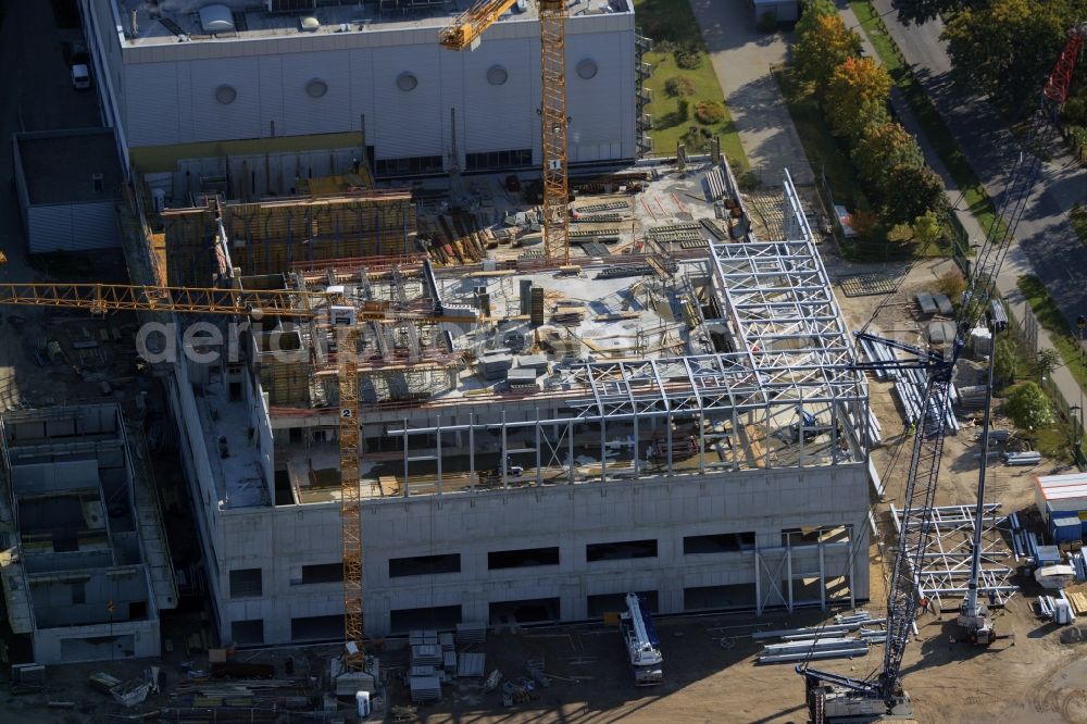 Aerial image Oranienburg - Construction site for the new construction and expansion of Takeda GmbH at the Lehnitzstrasse in Oranienburg in Brandenburg. The construction company Ed. Zueblin AG built on the site of the pharmaceutical company at the Lehnitzstrasse a modern production and research facilities