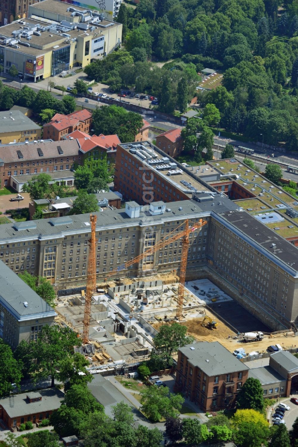 Aerial photograph Berlin Friedrichshain - Construction site of Hospital Vivantes clinical centre in Friedrichshain in Berlin