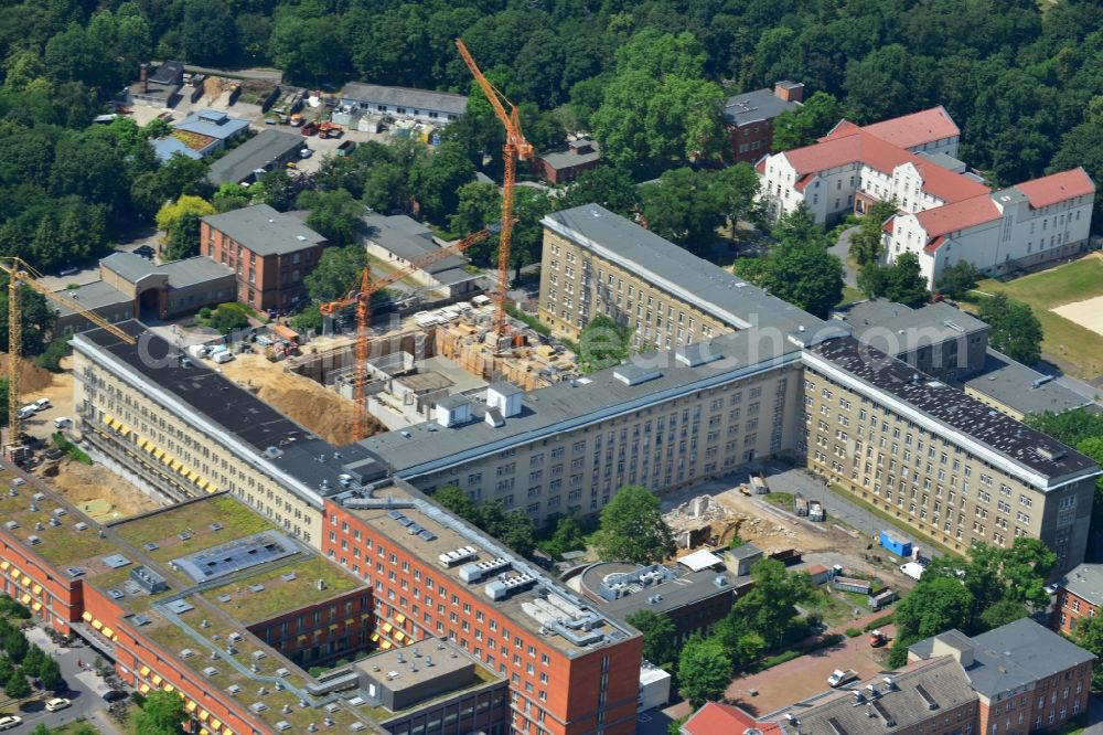 Berlin Friedrichshain from above - Construction site of Hospital Vivantes clinical centre in Friedrichshain in Berlin