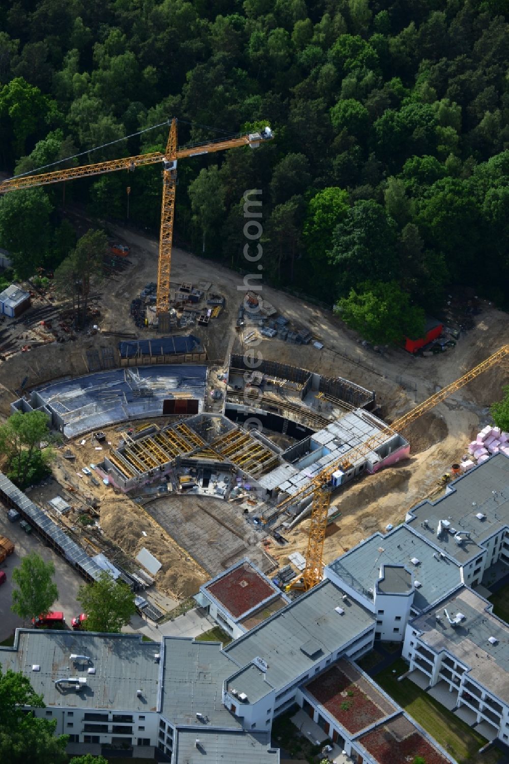 Aerial photograph Berlin Frohnau - Construction site to build a new extension at the PAN CENTRE for Post-Acute Neurorehabilitation in Berlin - Frohnau