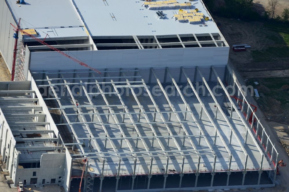 Hoppegarten from the bird's eye view: View of the new construction of the Europazentrale Clinton in Hoppegarten in the state of Brandenburg