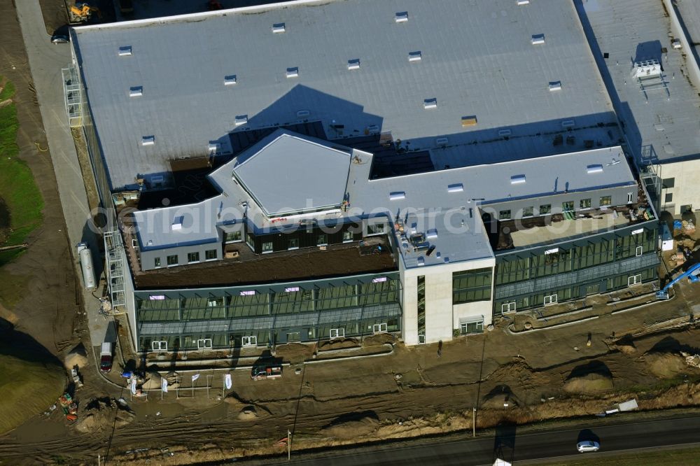 Aerial image Hoppegarten - View of the new construction of the Europazentrale Clinton in Hoppegarten in the state of Brandenburg