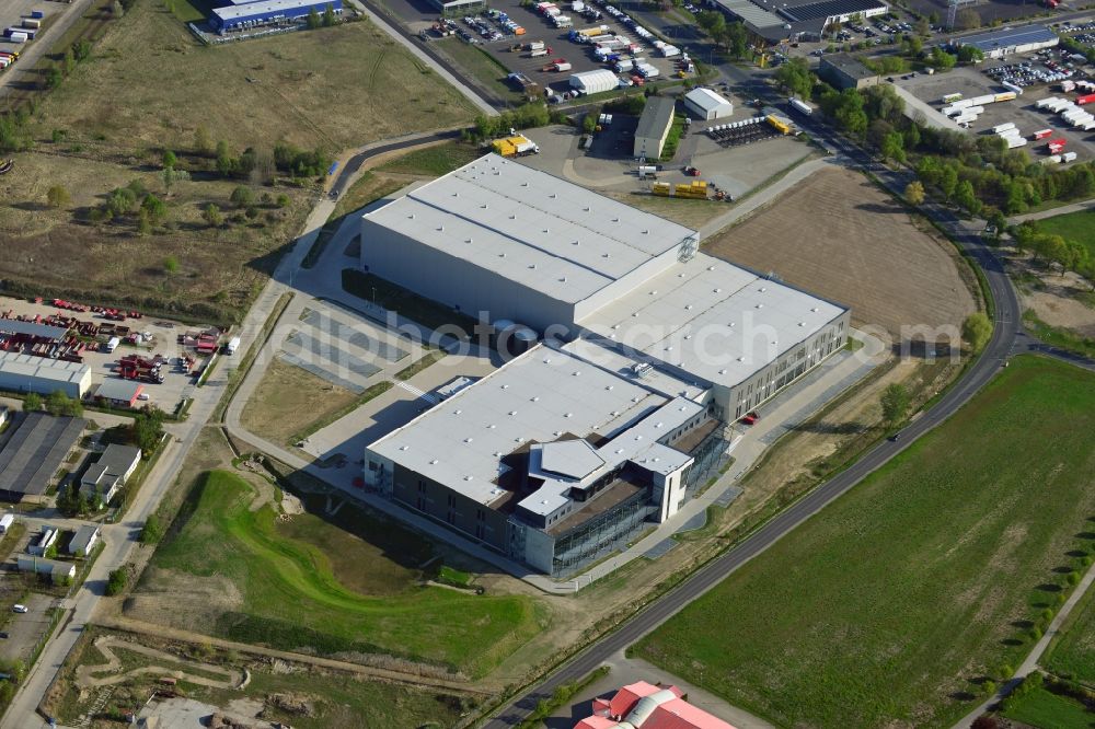 Hoppegarten from the bird's eye view: View of the new construction of the Europazentrale Clinton in Hoppegarten in the state of Brandenburg