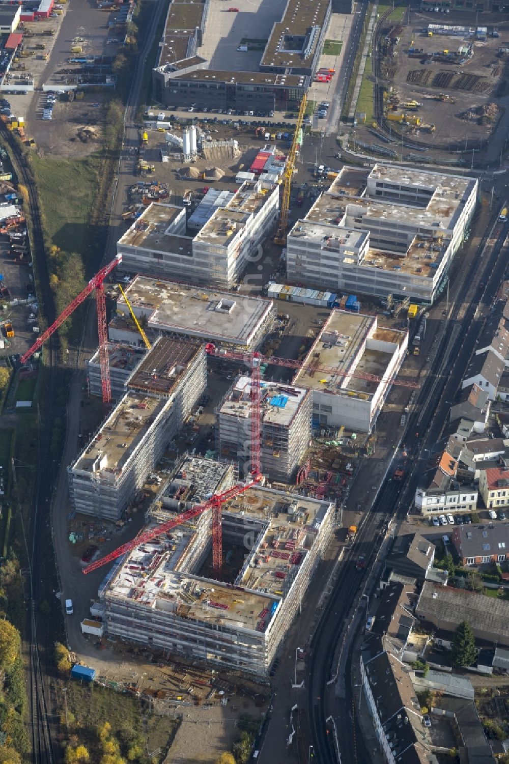 Aerial photograph Mülheim an der Ruhr - Construction site for the new building of the University of Duisburg in the Ruhr West Street in Mülheim an der Ruhr in North Rhine-Westphalia