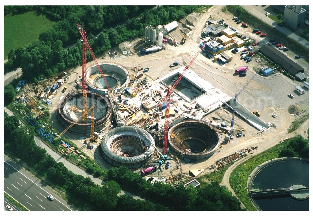 Aerial photograph München - Construction site for the new building von Faulturm- Anlagen in Klaerwerk Gut Grosslappen of Stadtwerke Muenchen GmbH in the district Schwabing-Freimann in Munich in the state Bavaria, Germany