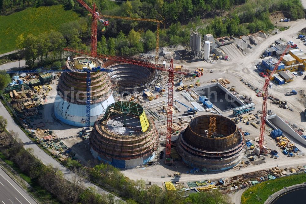 München from above - Construction site for the new building von Faulturm- Anlagen in Klaerwerk Gut Grosslappen of Stadtwerke Muenchen GmbH in the district Schwabing-Freimann in Munich in the state Bavaria, Germany