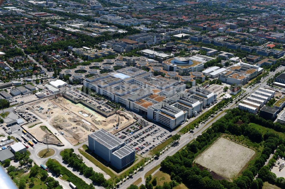 Aerial photograph München - Construction site for the new building of FIZ Forschungs- and Innovations Center Nord on Campus of BMW AG in Munich in the state Bavaria, Germany