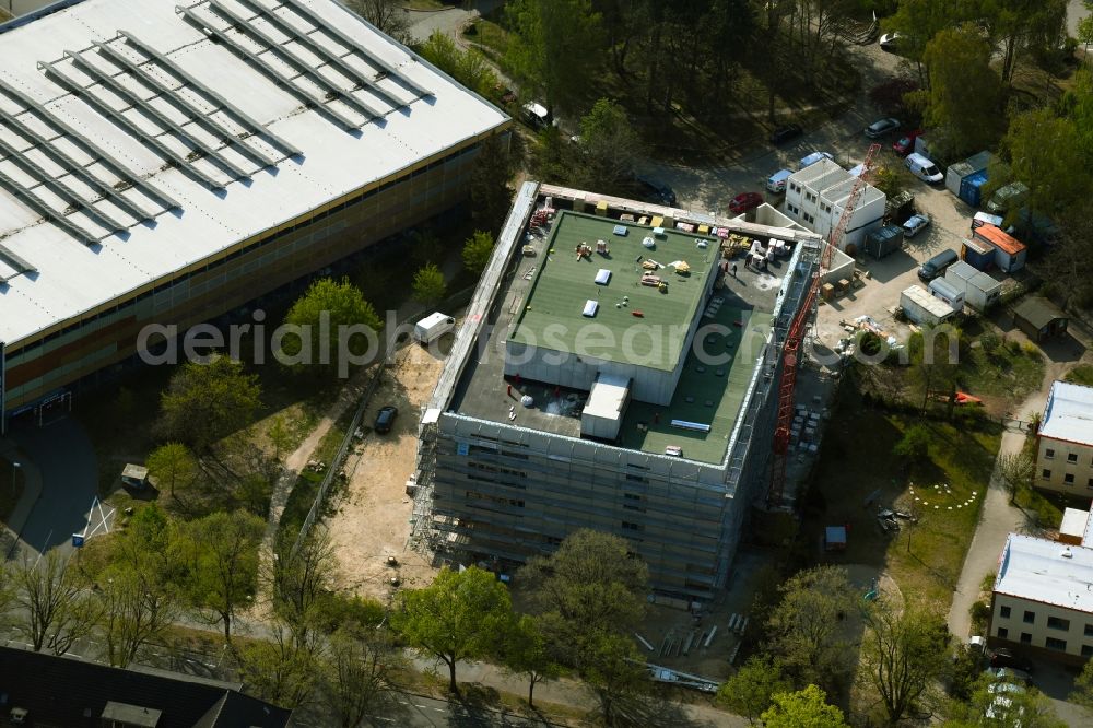 Aerial photograph Rostock - Construction site for the new building of a research building and office complex Biomedicum along the Kopernikusstrasse on the Schillingallee Campus in Rostock in the state Mecklenburg - Western Pomerania, Germany