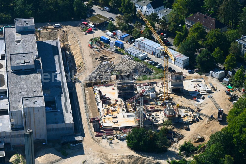 Aerial photograph Berlin - Construction site for the new building of a research building and office complex Innovations- and Forschungszentrum FUBIC on street Fabeckstrasse in the district Lichterfelde in Berlin, Germany