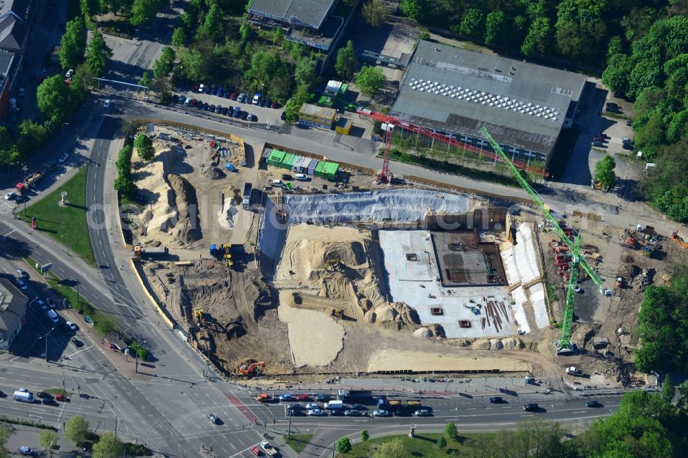 Potsdam from the bird's eye view: Construction site to build a new leisure pool with swimming pool in Potsdam in Brandenburg