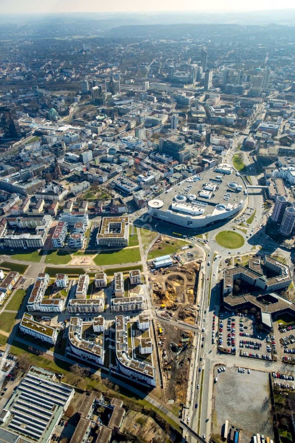 Aerial photograph Essen - Construction site for the new building of Funke Publishing House on Berliner Platz in Essen in the state North Rhine-Westphalia