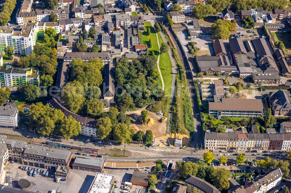 Duisburg from above - Construction site for the new construction of the bicycle and pedestrian bridges on street Heerstrasse in the district Dellviertel in Duisburg at Ruhrgebiet in the state North Rhine-Westphalia, Germany