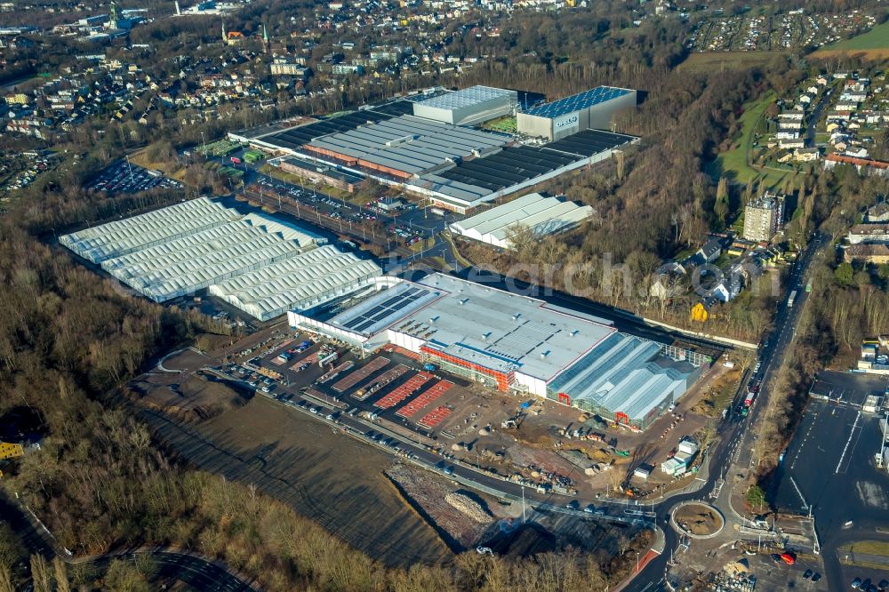 Bochum from the bird's eye view: Building site to the new building building of the property market hedge property market Ziesak on the former area of the OPEL work III in the district of Langendreer in Bochum in the federal state North Rhine-Westphalia