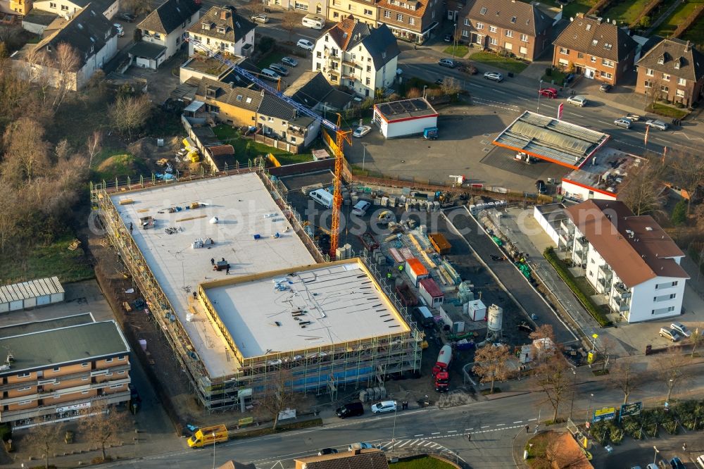 Hamm from the bird's eye view: New construction of the building complex of the shopping center ALDI - Filiale on Kleine Amtsstrasse in the district Heessen in Hamm in the state North Rhine-Westphalia, Germany