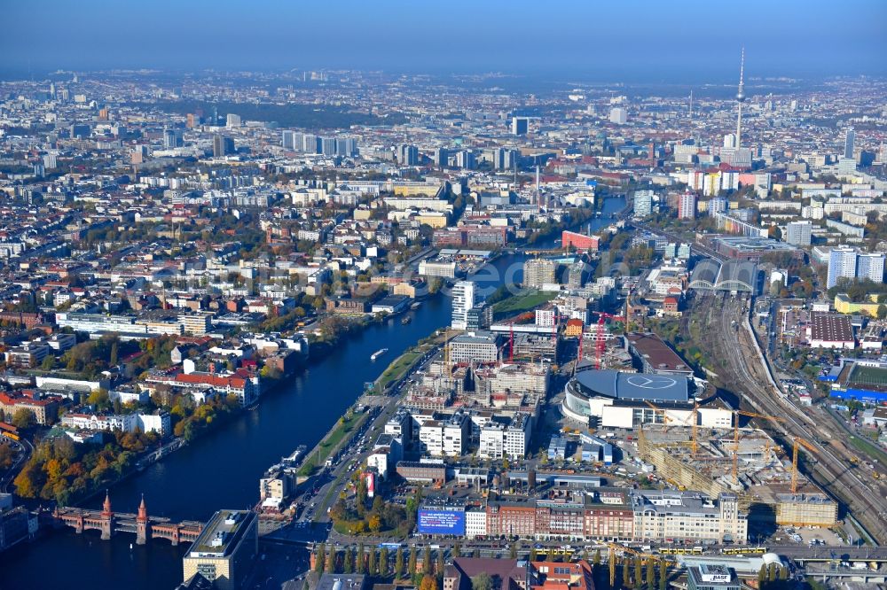 Aerial image Berlin - New construction of the building complex of the shopping center East Side Mall of Freo Group on Tamara-Danz-Strasse on Anschutz - Areal in the district Bezirk Friedrichshain-Kreuzberg in Berlin, Germany
