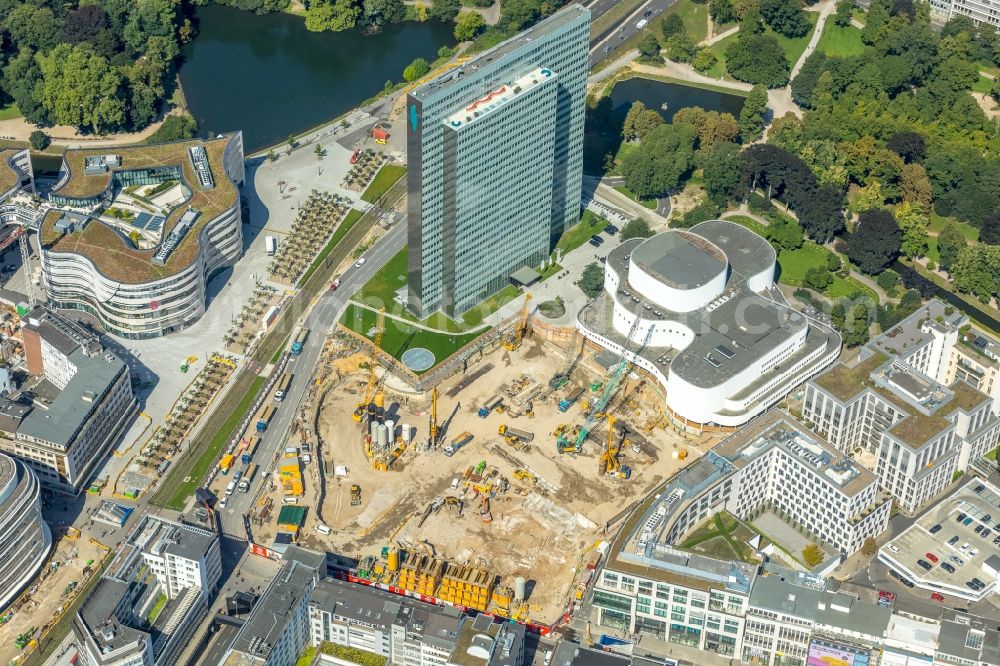 Düsseldorf from above - New construction of the building complex of the shopping center Ingenhoven-Tal - Koebogen 2 on Gustaf-Gruendgens-Place in Duesseldorf in the state North Rhine-Westphalia, Germany