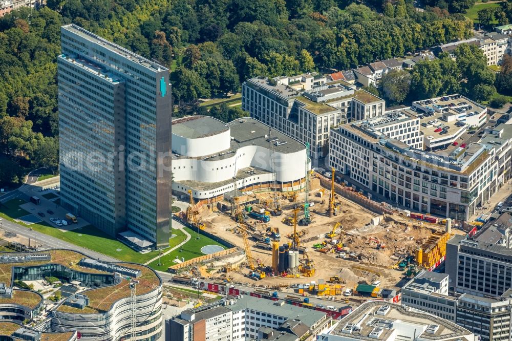 Aerial image Düsseldorf - New construction of the building complex of the shopping center Ingenhoven-Tal - Koebogen 2 on Gustaf-Gruendgens-Place in Duesseldorf in the state North Rhine-Westphalia, Germany