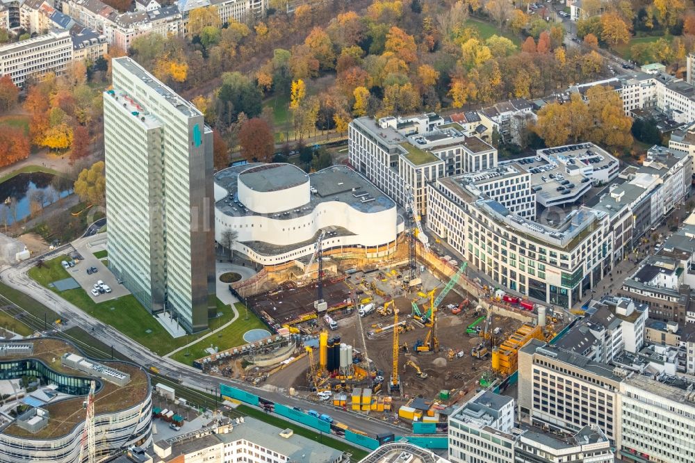 Düsseldorf from above - New construction of the building complex of the shopping center Ingenhoven-Tal - Koebogen 2 on Gustaf-Gruendgens-Place in Duesseldorf in the state North Rhine-Westphalia, Germany