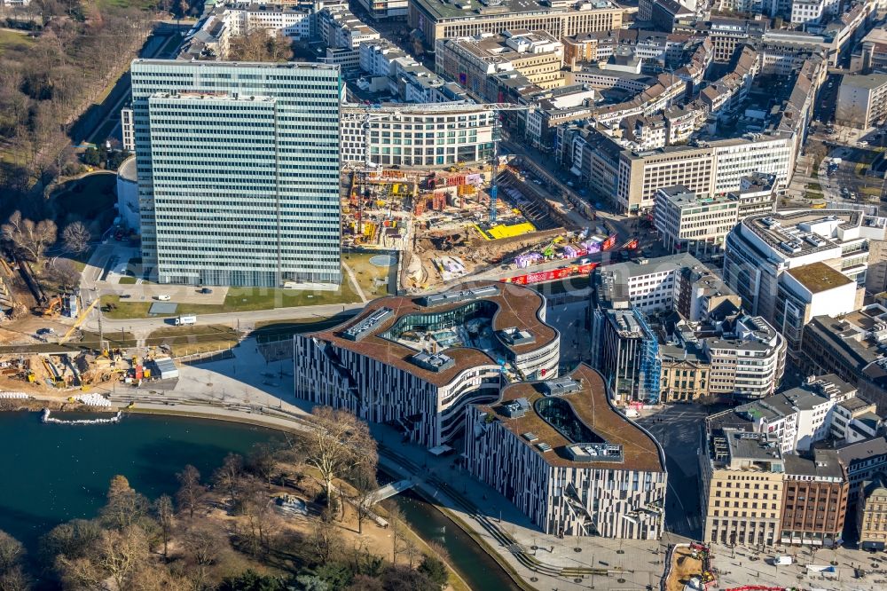 Aerial photograph Düsseldorf - New construction of the building complex of the shopping center Ingenhoven-Tal - Koebogen 2 on Gustaf-Gruendgens-Place in Duesseldorf in the state North Rhine-Westphalia, Germany