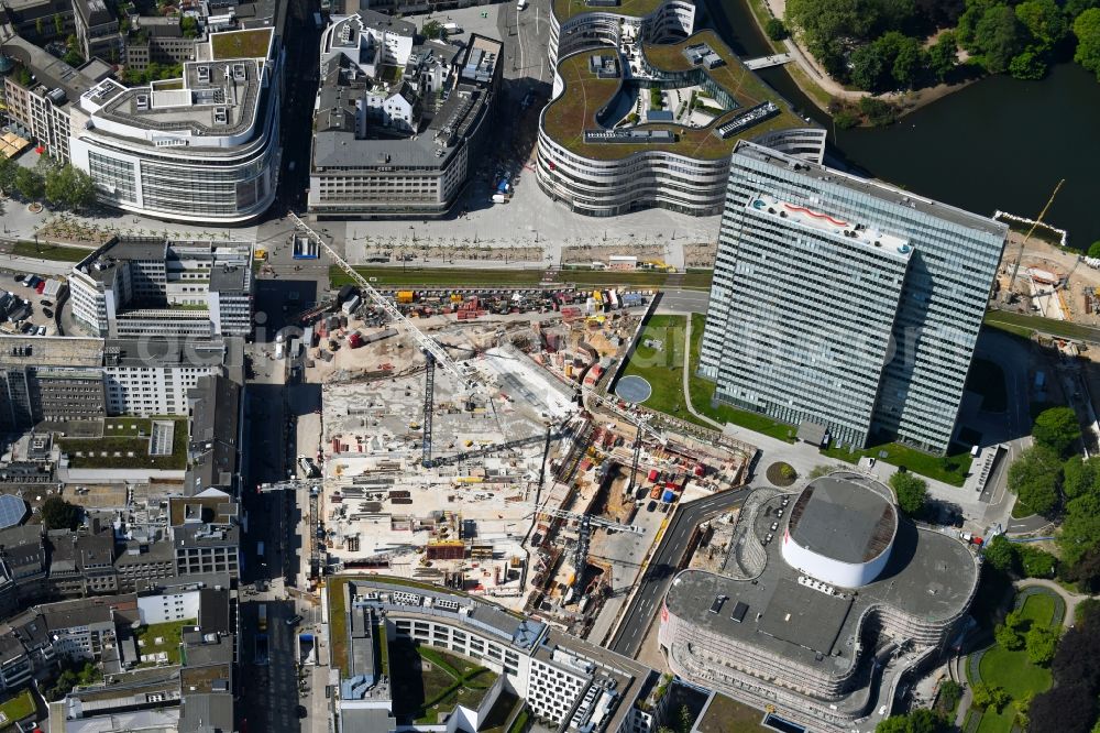 Aerial image Düsseldorf - New construction of the building complex of the shopping center Ingenhoven-Tal - Koebogen 2 on Gustaf-Gruendgens-Place in Duesseldorf in the state North Rhine-Westphalia, Germany