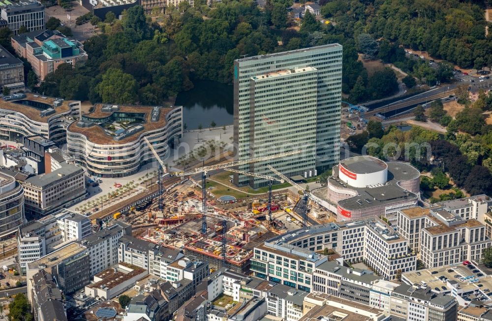 Aerial image Düsseldorf - New construction of the building complex of the shopping center Ingenhoven-Tal - Koebogen 2 on Gustaf-Gruendgens-Place in Duesseldorf in the state North Rhine-Westphalia, Germany