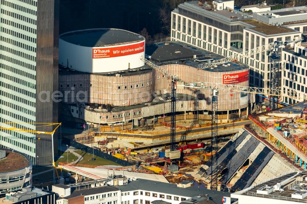 Düsseldorf from above - New construction of the building complex of the shopping center Ingenhoven-Tal - Koebogen 2 on Gustaf-Gruendgens-Place in Duesseldorf in the state North Rhine-Westphalia, Germany